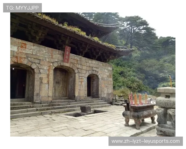 龙虎山下冬泳记鹰潭儿女战霜天